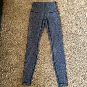 LuluLemon Leggings Black and White Pattern